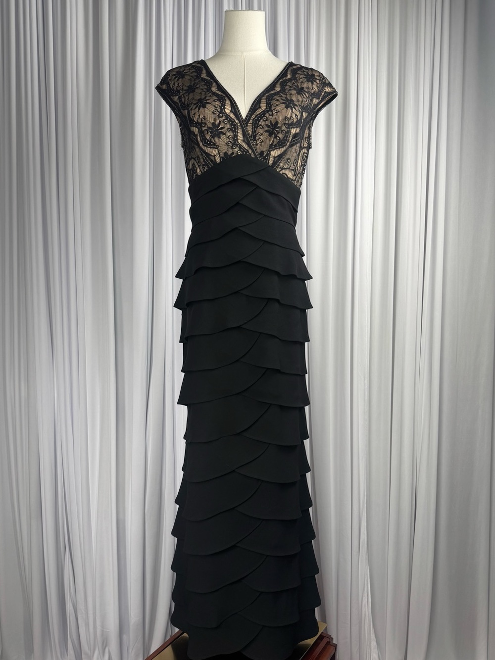 Jessica Howard Long Black Lace Overlay Tiered Formal Dress